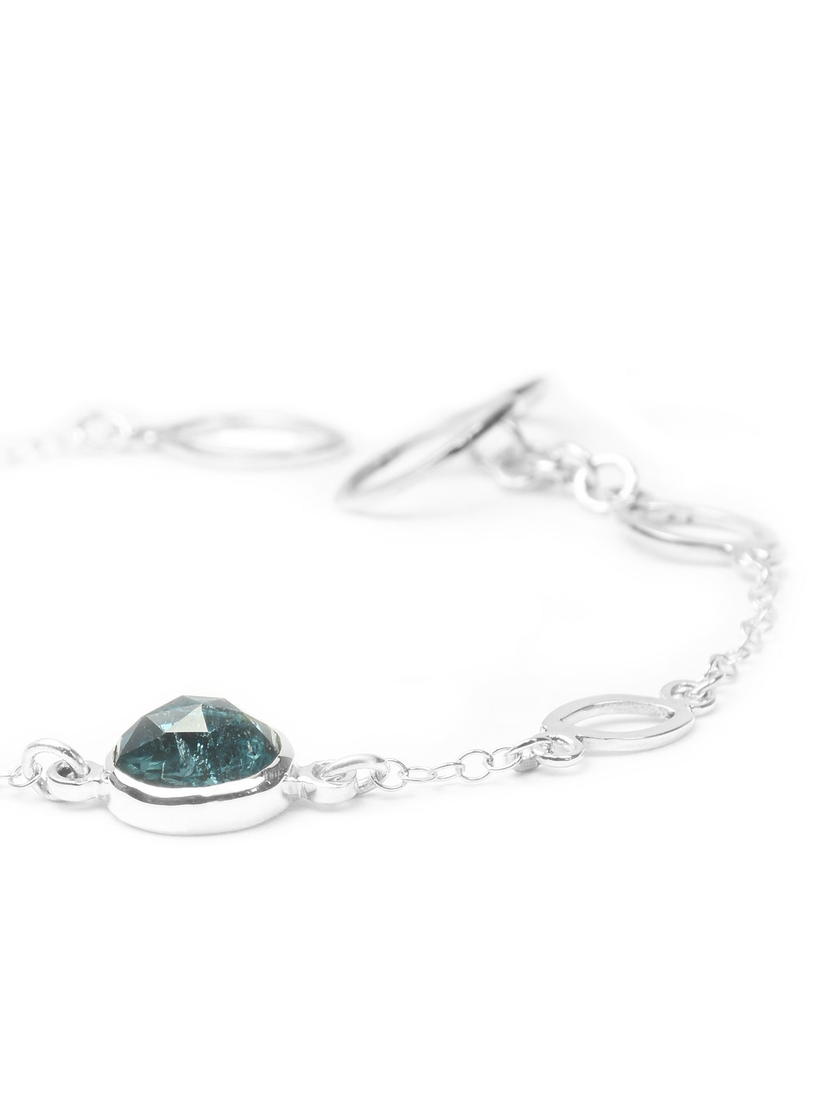 Moss Kyanite Station Bracelet in Sterling Silver